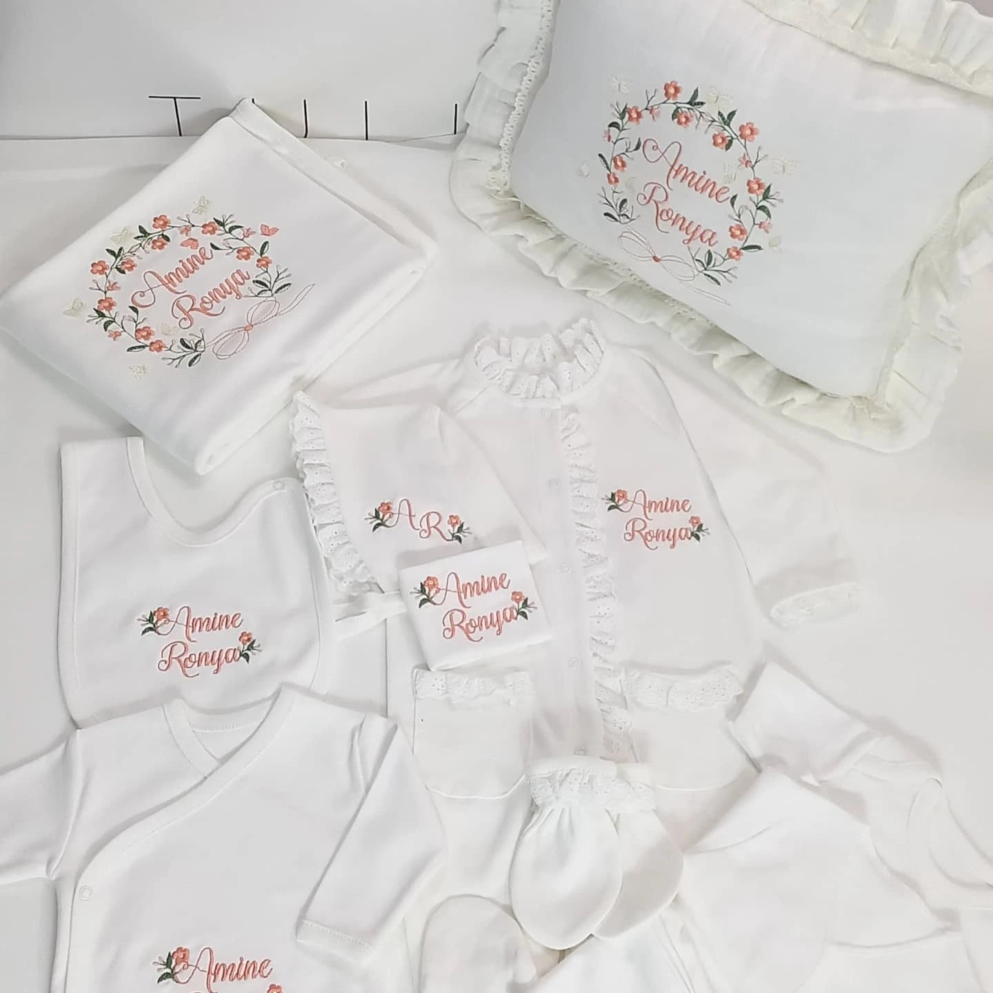 Newborn Baby Set - Customizable