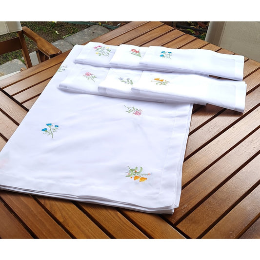 Flowers Series: Tablecloth and 6-Piece Napkin Set